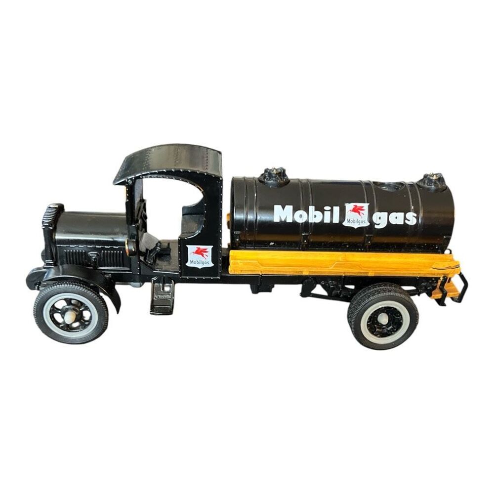 Kenworth Diecast Tanker Mobil Gas Truck Black Yellow Collectible Model Vehicle